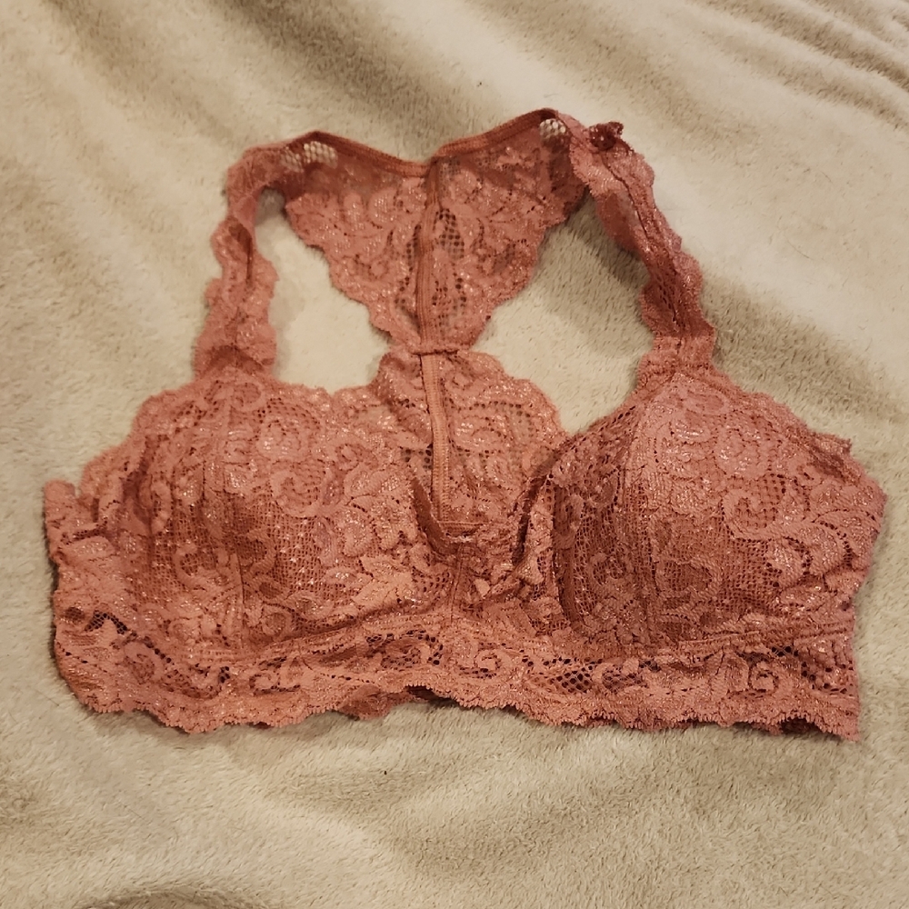 Express Lace Bralette in Soft Pink